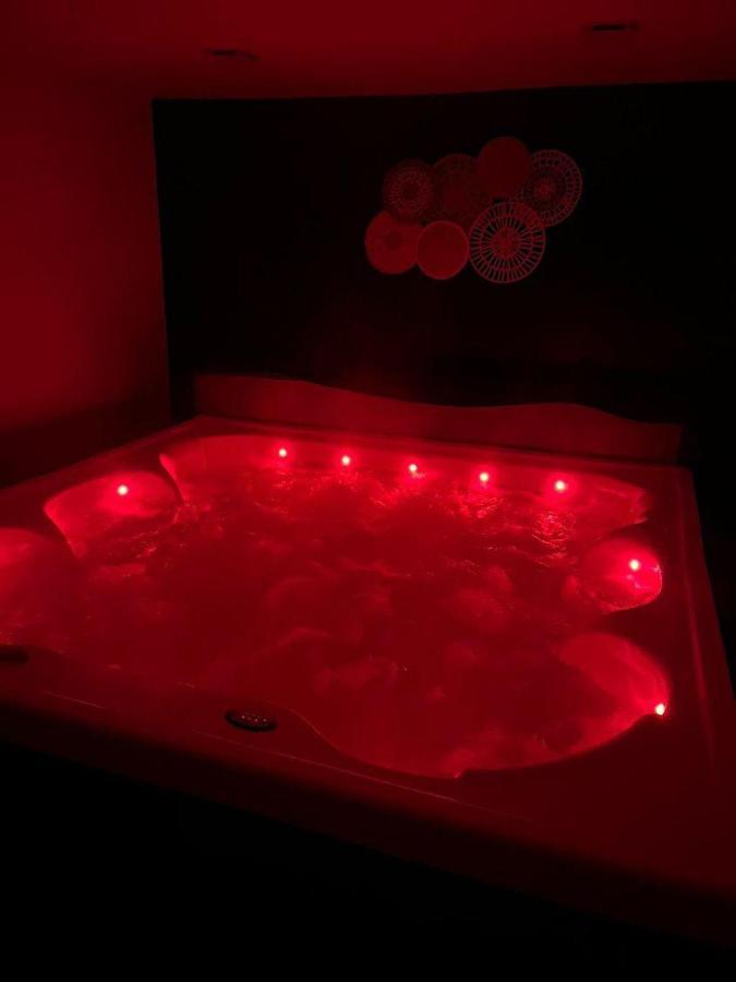 Roulotte La Boheme Est Son Spa En Baie De Somme Arrest Exterior foto